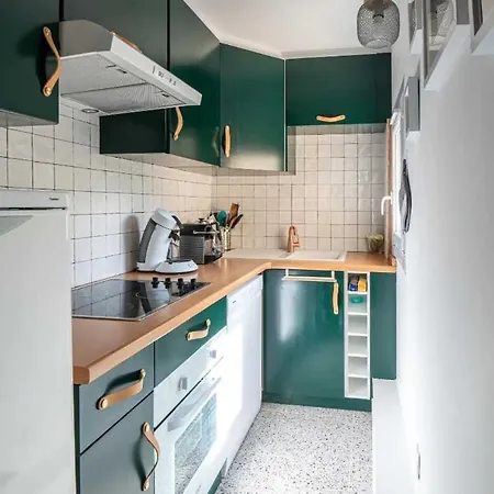 Elegant Triplex With Private Parking-2br-4p-honfleur *