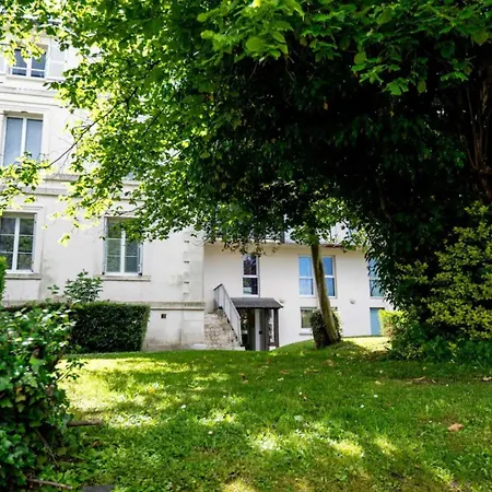 Elegant Triplex With Private Parking-2br-4p-honfleur